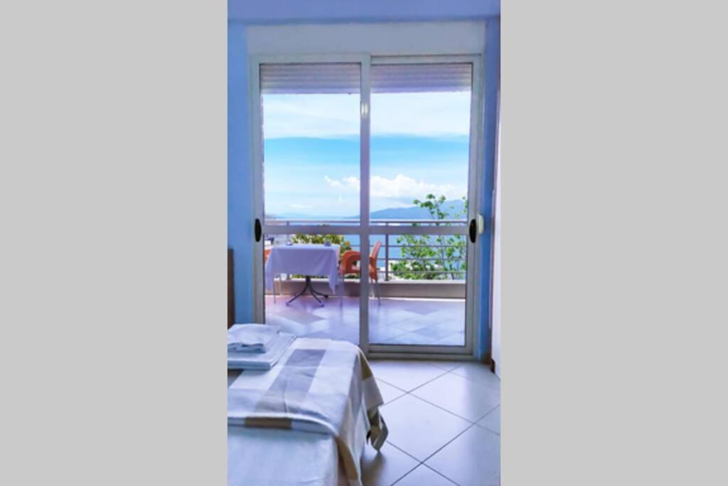 Blue sea apartment Saranda Exterior foto